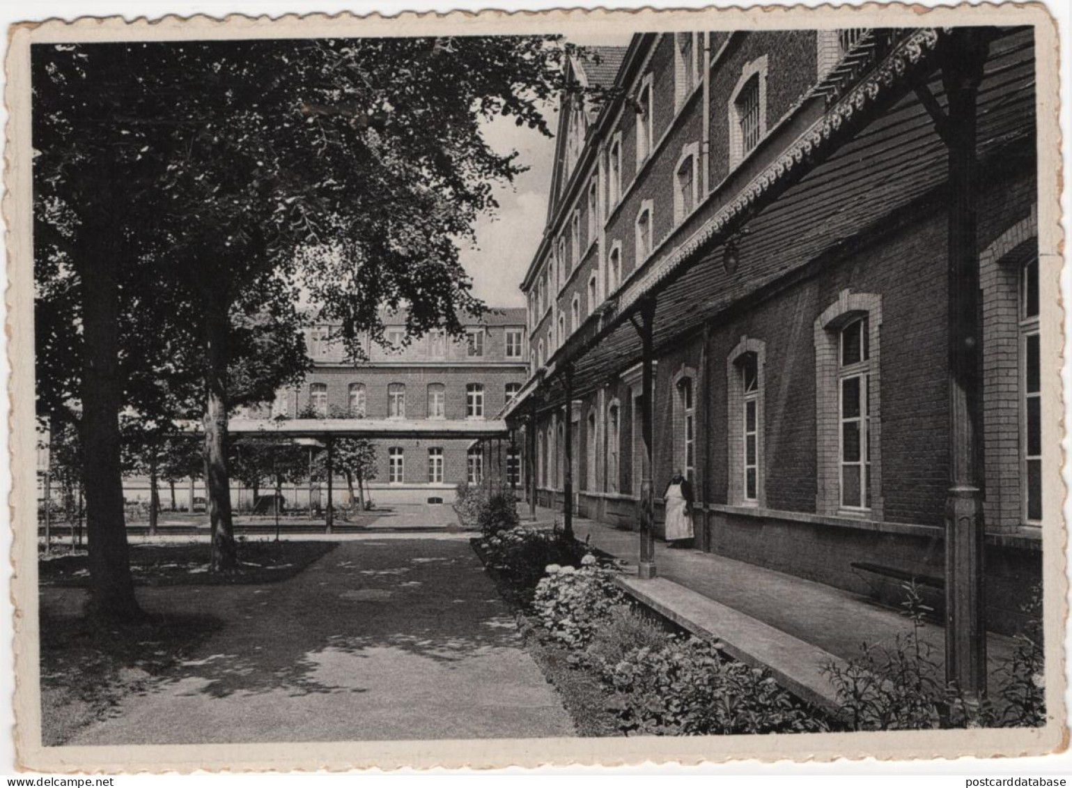 Institut Médical Des Frères De St Jean De Dieu à Leuze - Pavillon Des Pensionnaires - Leuze-en-Hainaut