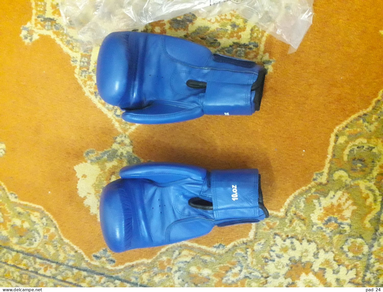 Olympic Games Athens 2004 Boxing Gloves   (GREEN HILL) - Autres & Non Classés