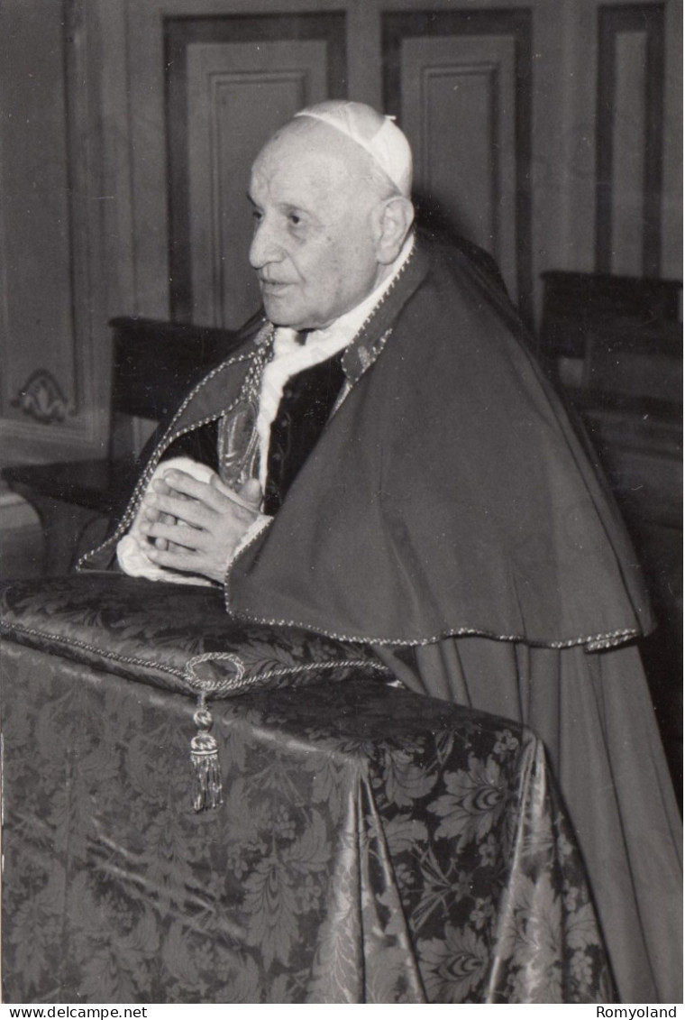 CARTOLINA  ROMA,LAZIO-SS.GIOVANNI XXIII IN DEVOTA PREGHIERA ALL'OSPEDALE INFANTILE B.GESU-NATALE 1962-NON VIAGGIATA - Health & Hospitals