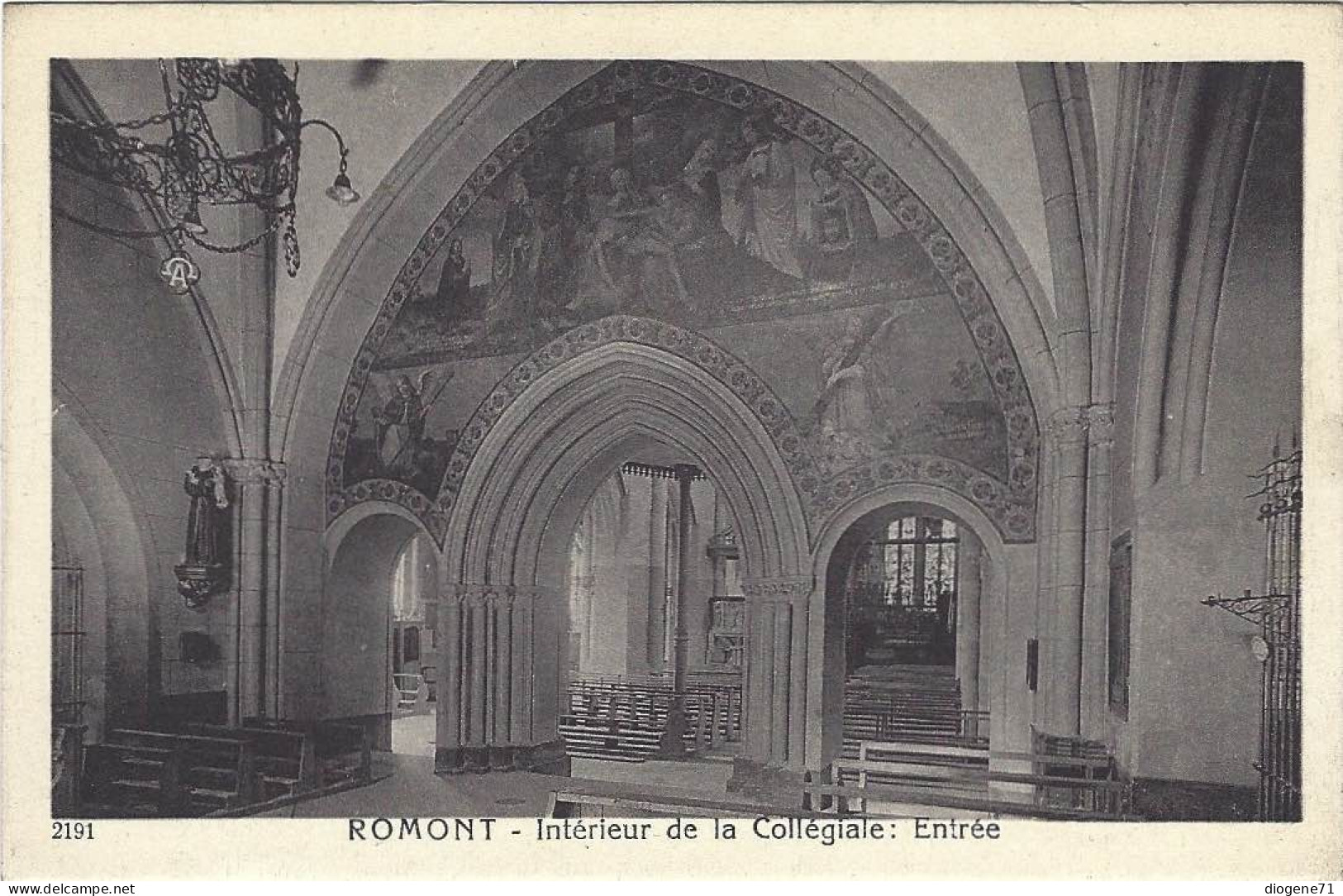 Romont Intérieur De La Collégiale Entrée - Romont