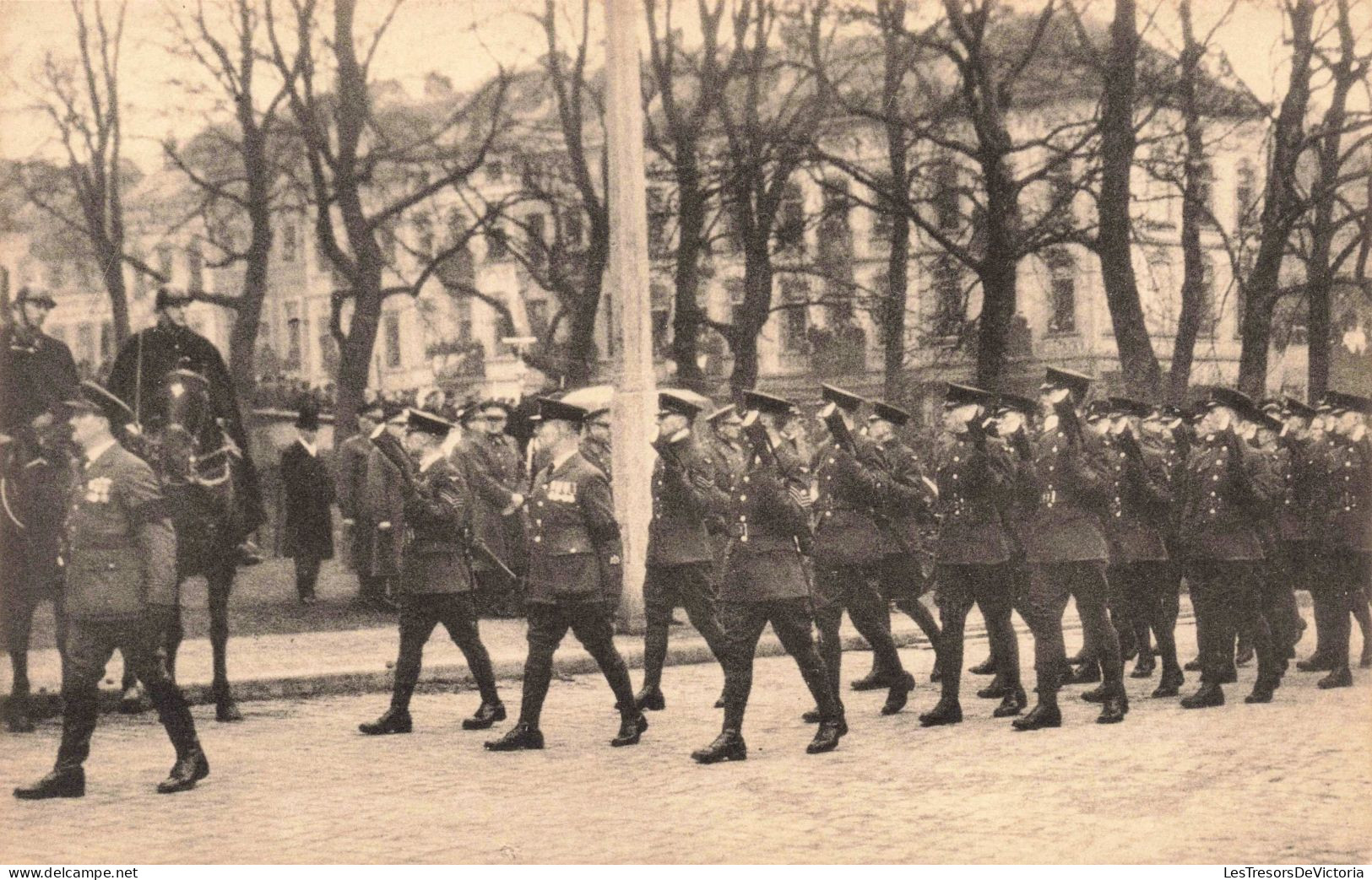 BELGIQUE - Bruxelles - Funérailles Du Roi Albert, Un Détachement Français Défile - Carte Postale Ancienne - Plätze