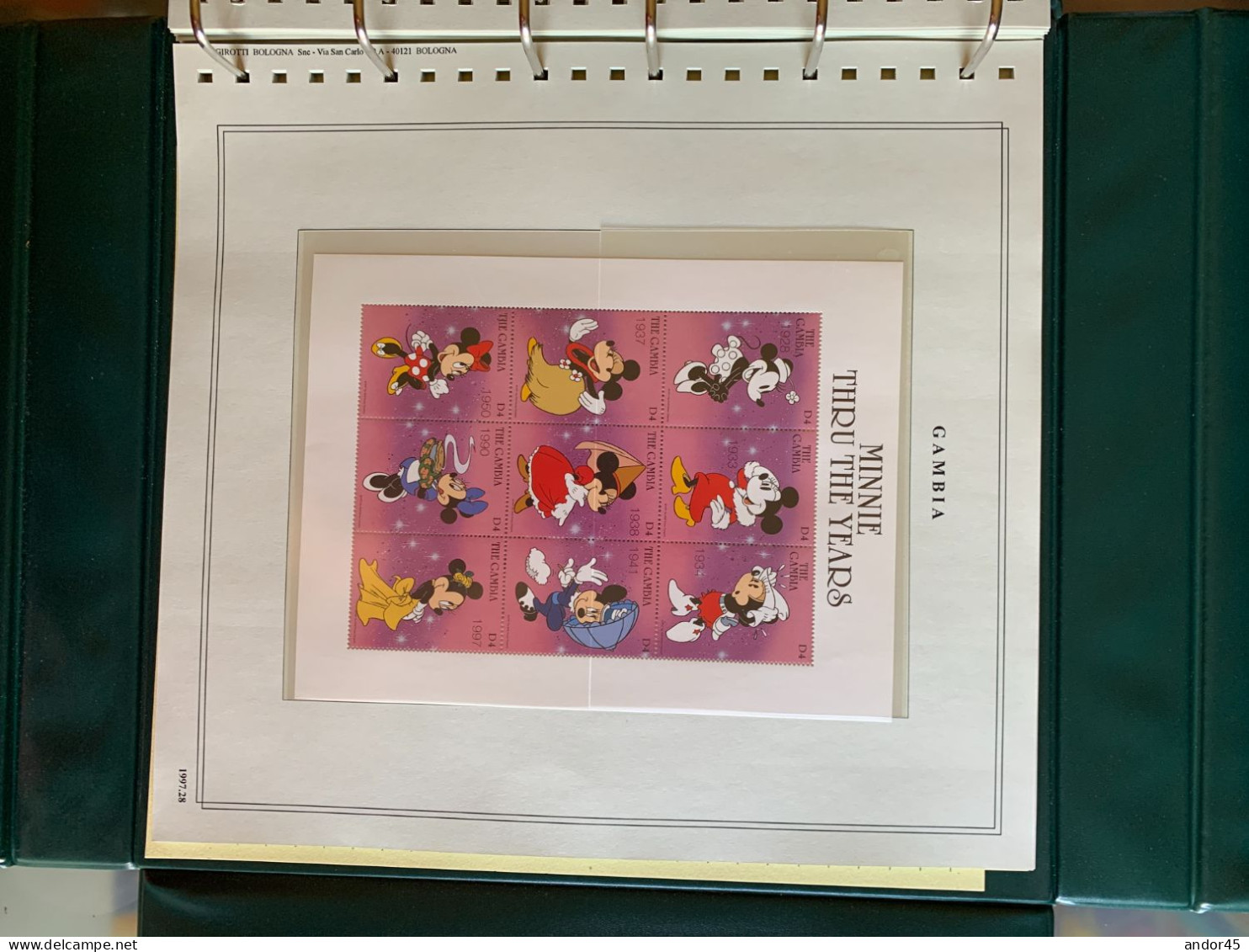 1997 ANNATA COMPLETA COLLEZIONE WALT DISNEY DA TUTTE LE PARTI DEL MONDO  MONTATA SU ALBUM CONTENENTE   FRANCOBOLLI SINGO