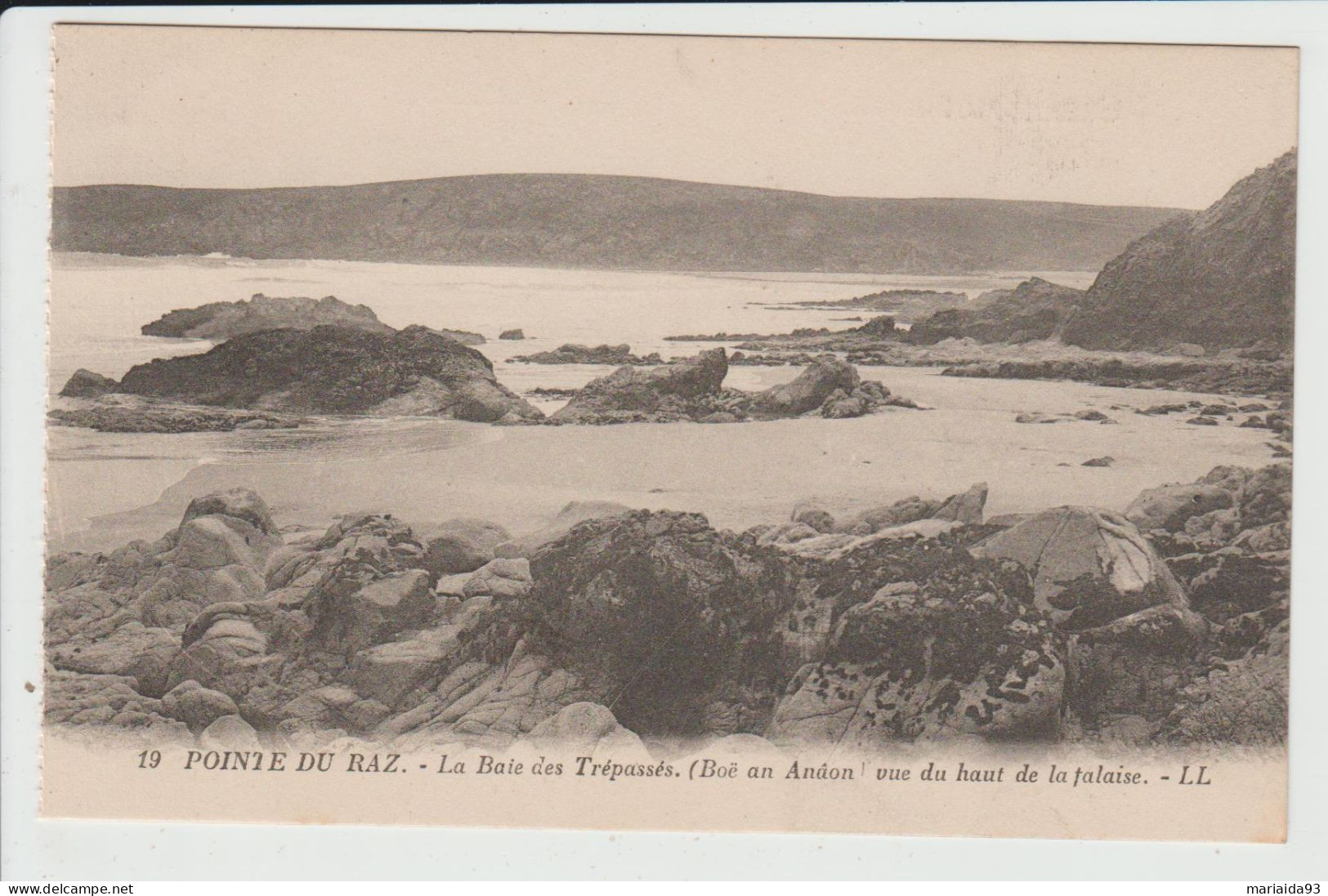 PLOGOFF - FINISTERE - POINTE DU RAZ - LA BAIE DES TREPASSES VUE DU HAUT DE LA FALAISE - Plogoff