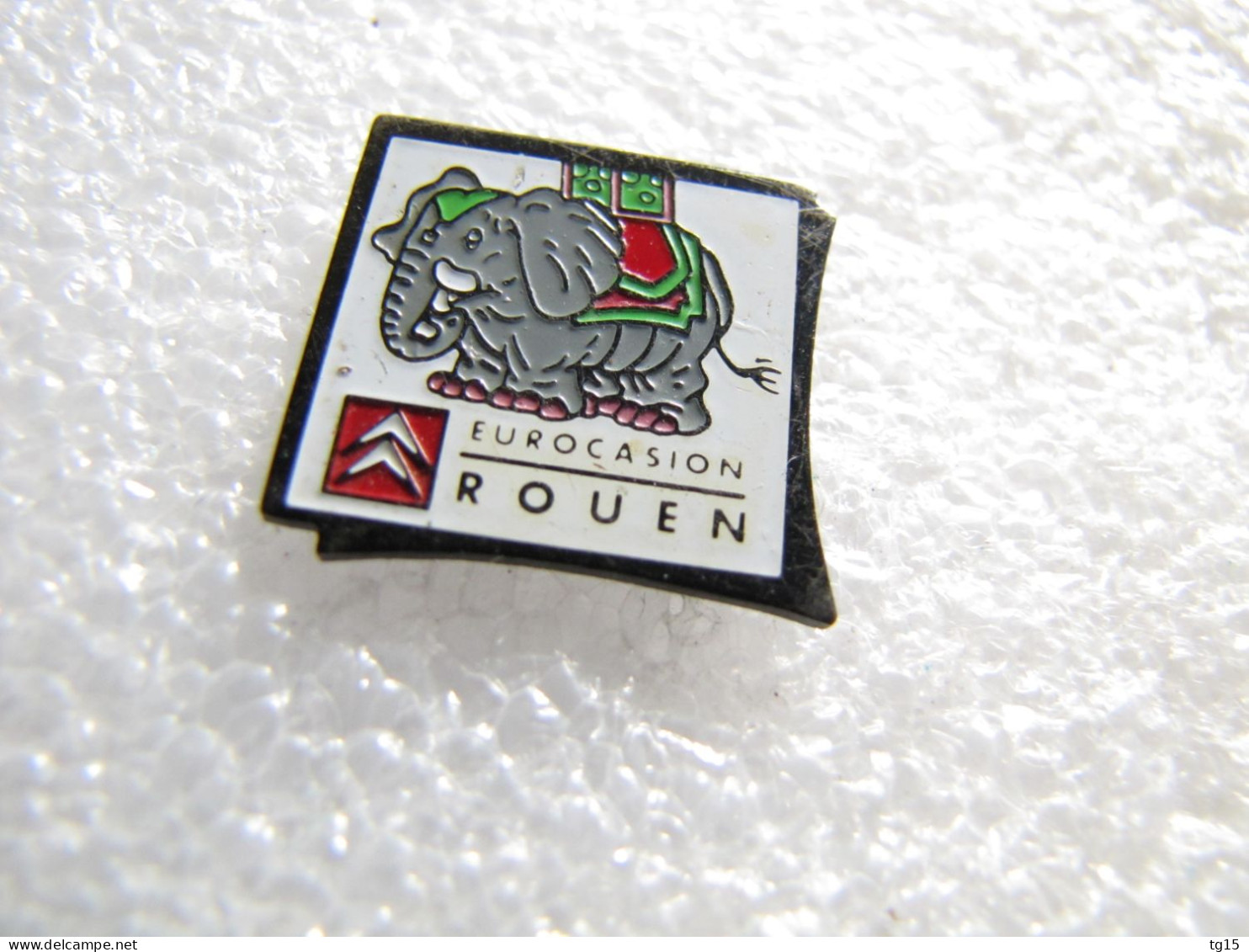 PIN'S    CITROËN   EUROCASION  ROUEN    ÉLÉPHANT - Citroën