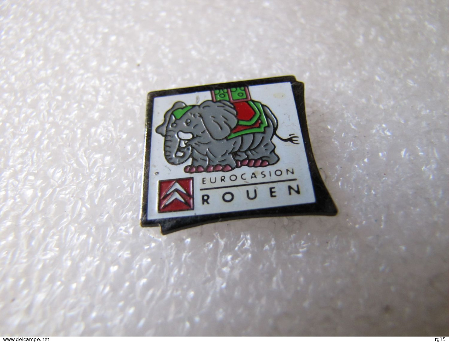 PIN'S    CITROËN   EUROCASION  ROUEN    ÉLÉPHANT - Citroën