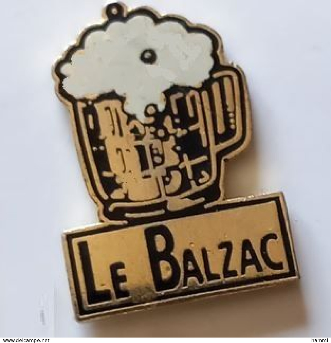 YY228 Pin's Chope Bière Beer Bar Le Balzac Rennes Ille Et Vilaine Achat Immédiat - Bière