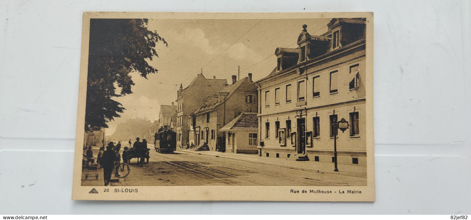 St Louis : Rue De Mulhouse  La Mairie  + TRAM + CHARREAU + Cheval   CP Annimé  1938 - Saint Louis