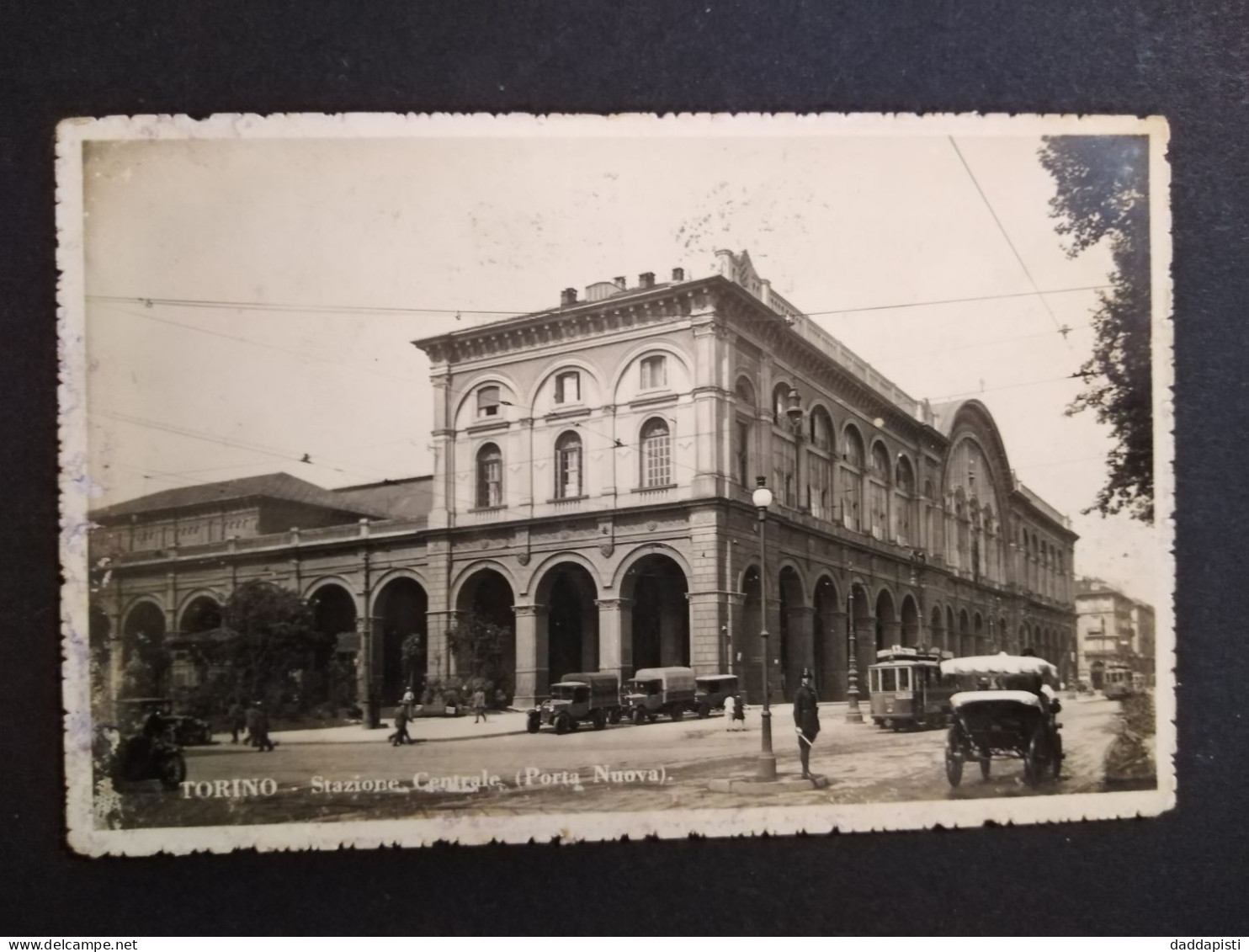 [S2] Torino - Stazione Centrale Animata Con Tram, Carrozza, Auto E Camion D'epoca. Piccolo Formato, Viaggiata, 1931 - Stazione Porta Nuova