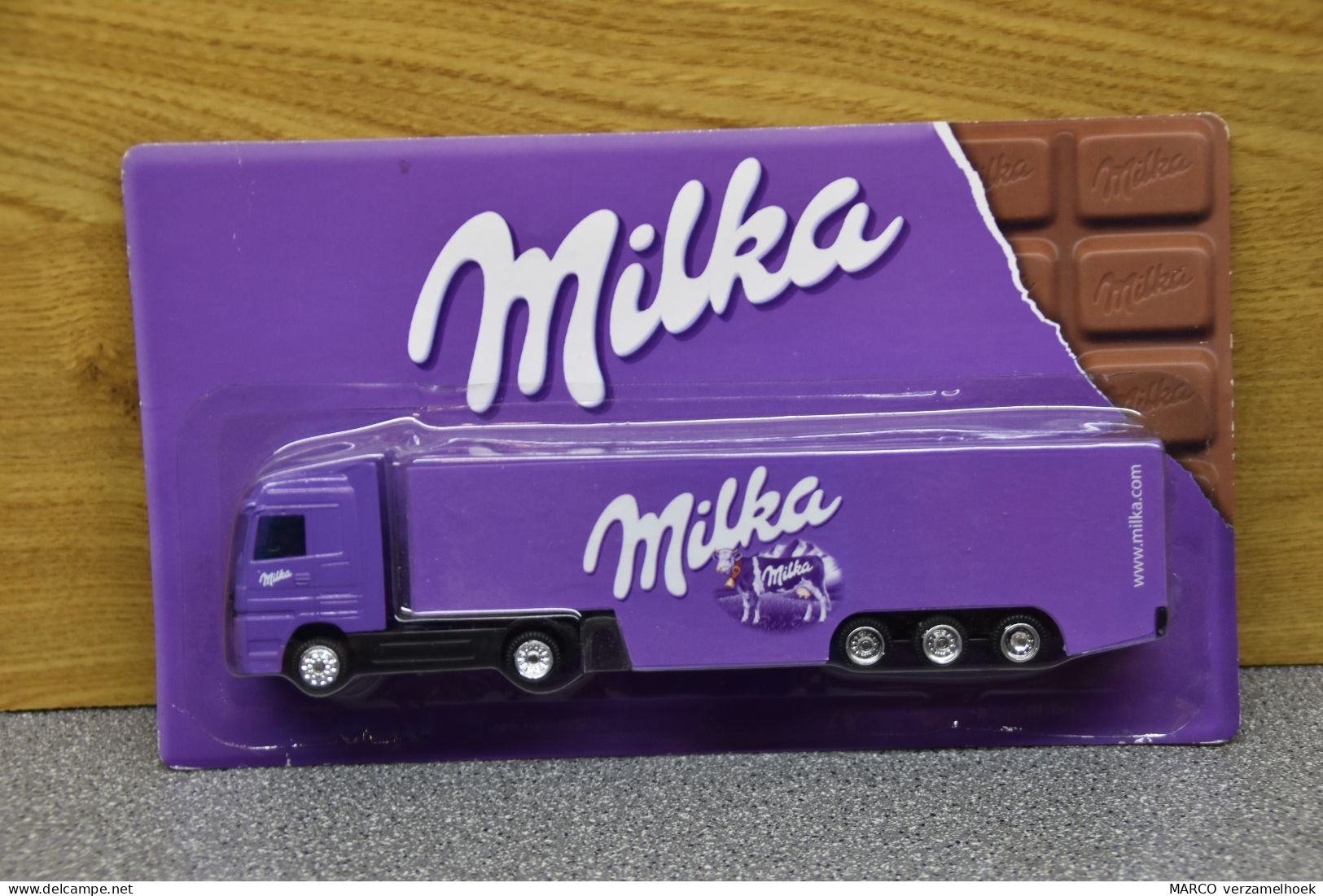 MILKA Chocolade Truck-vrachtwagen  Scale 1:87 Hermey GMBH & Co KG Hamburg (D) - Trucks, Buses & Construction