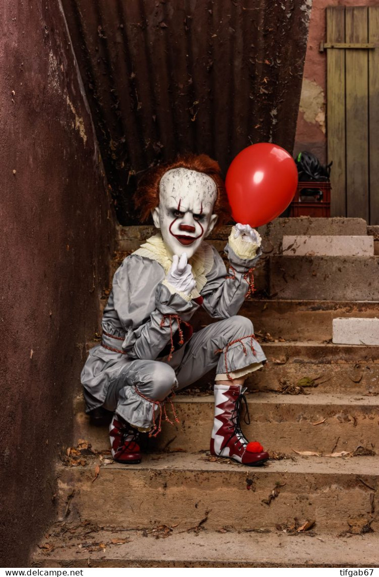 Costume Pennywise Complet - Théâtre & Déguisements