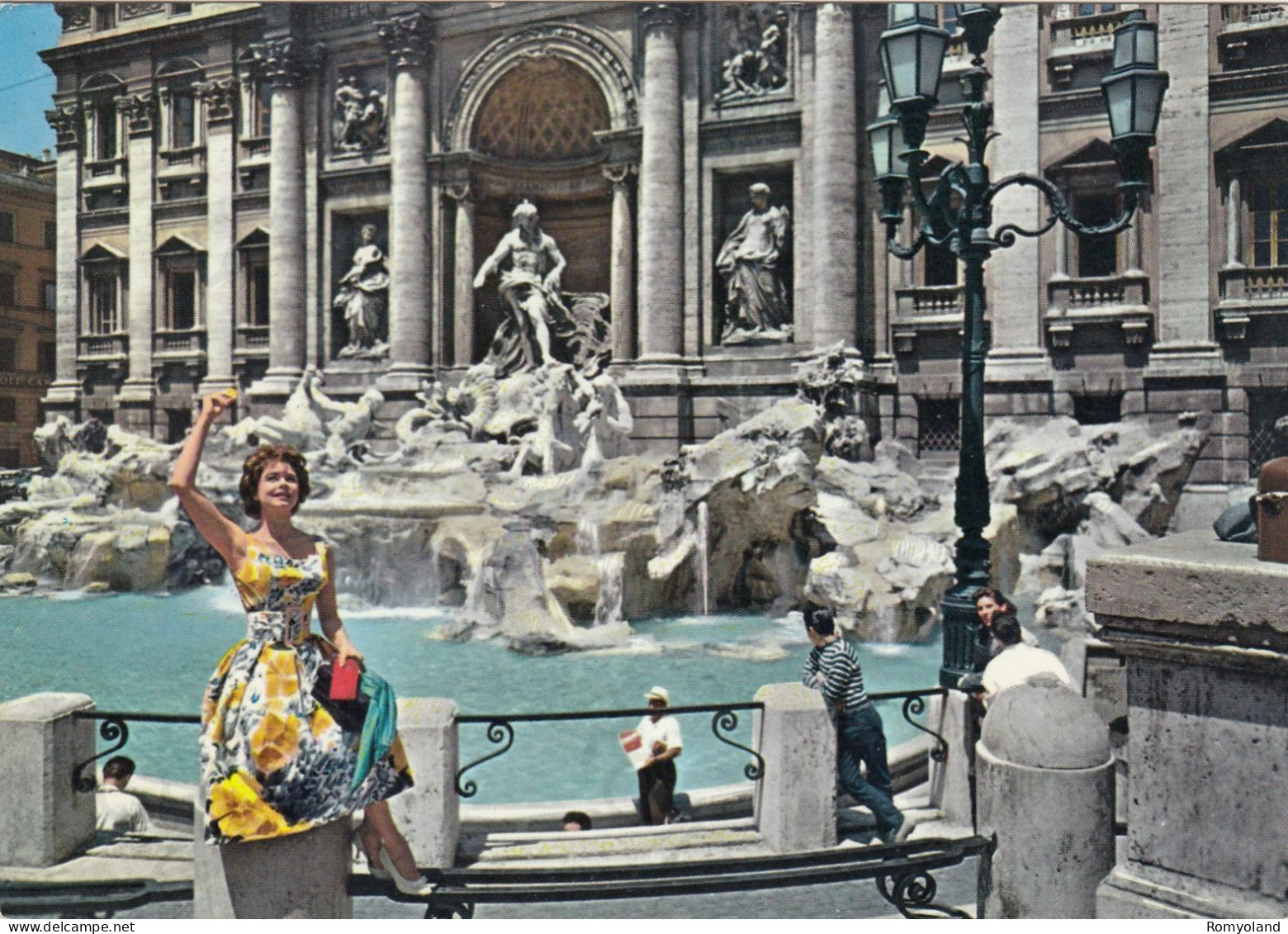 CARTOLINA  ROMA,LAZIO-FONTANA DI TREVI-CULTURA,STORIA,MEMORIA,RELIGIONE,IMPERO ROMANO,BELLA ITALIA,VIAGGIATA 1965 - Fontana Di Trevi