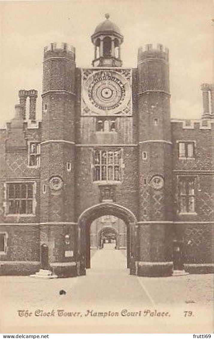 AK 167692 ENGLAND - London - Hampton Court Palace - The Clock Tower - Hampton Court