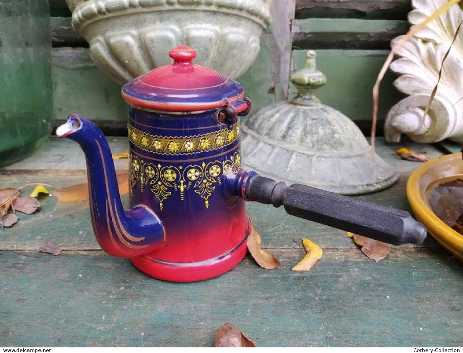 Rare Verseuse Cafetière Chocolatière Émaillée B.B Violet Foncé Dégradé Rouge - Andere & Zonder Classificatie