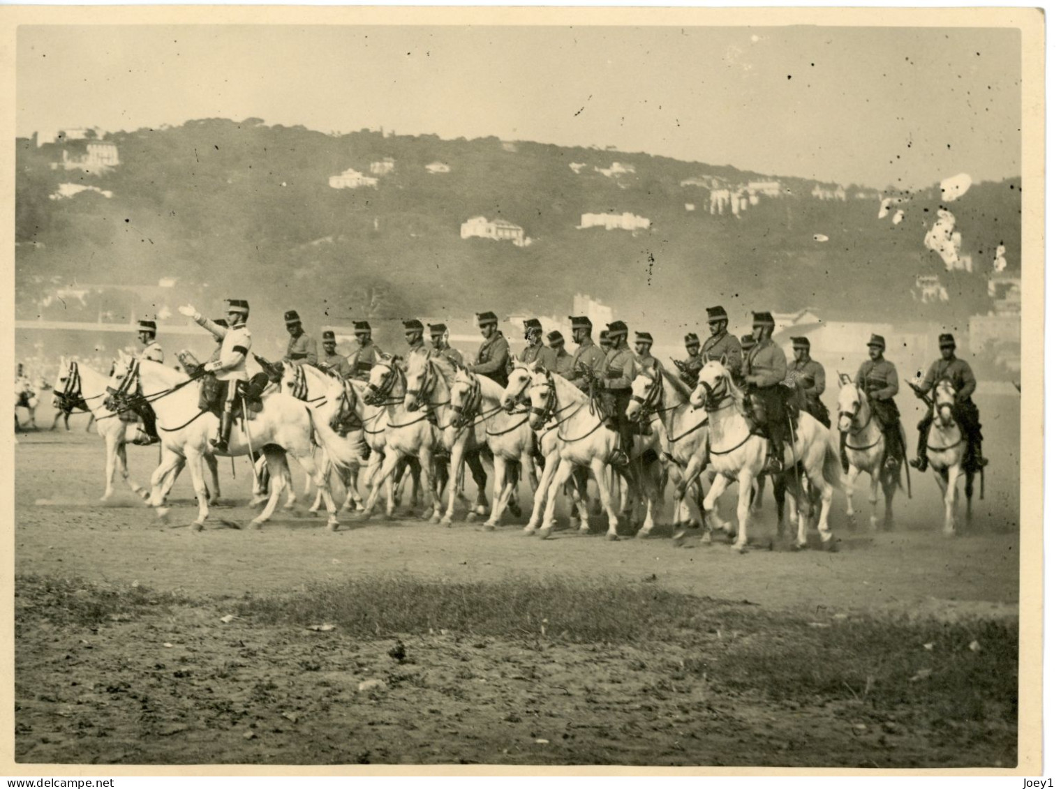 Photo Régiment De Cuirassiers à Cheval - War, Military