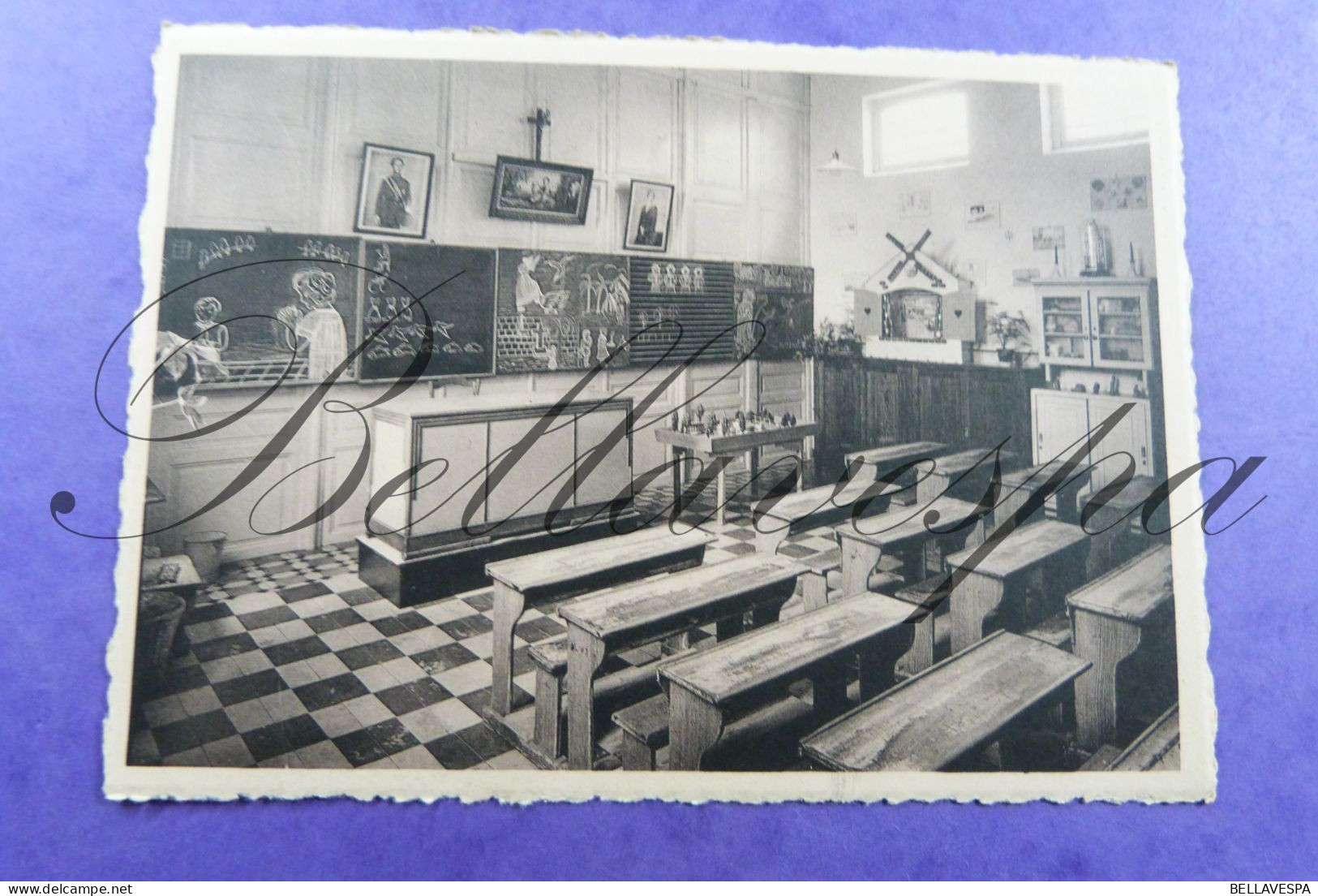 Russeignies Pensionnat St Joseph  12 x cartes postales