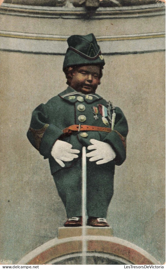 BELGIQUE - Bruxelles - Manneken Pis Fut élevé Au Garde De Caporal Du 19è Régiment Des Chasseurs - Carte Postale Ancienne - Monumentos, Edificios