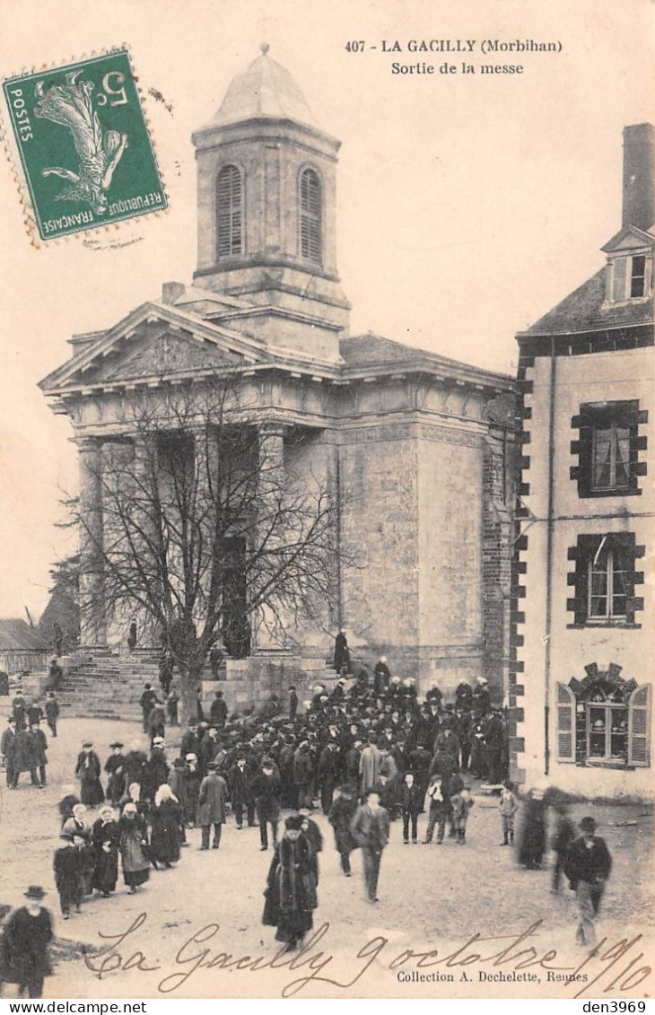 La GACILLY (Morbihan) - Sortie De La Messe - Voyagé 1910 (2 Scans) Mlle Marcelle Gérard, Perception De Pipriac - La Gacilly