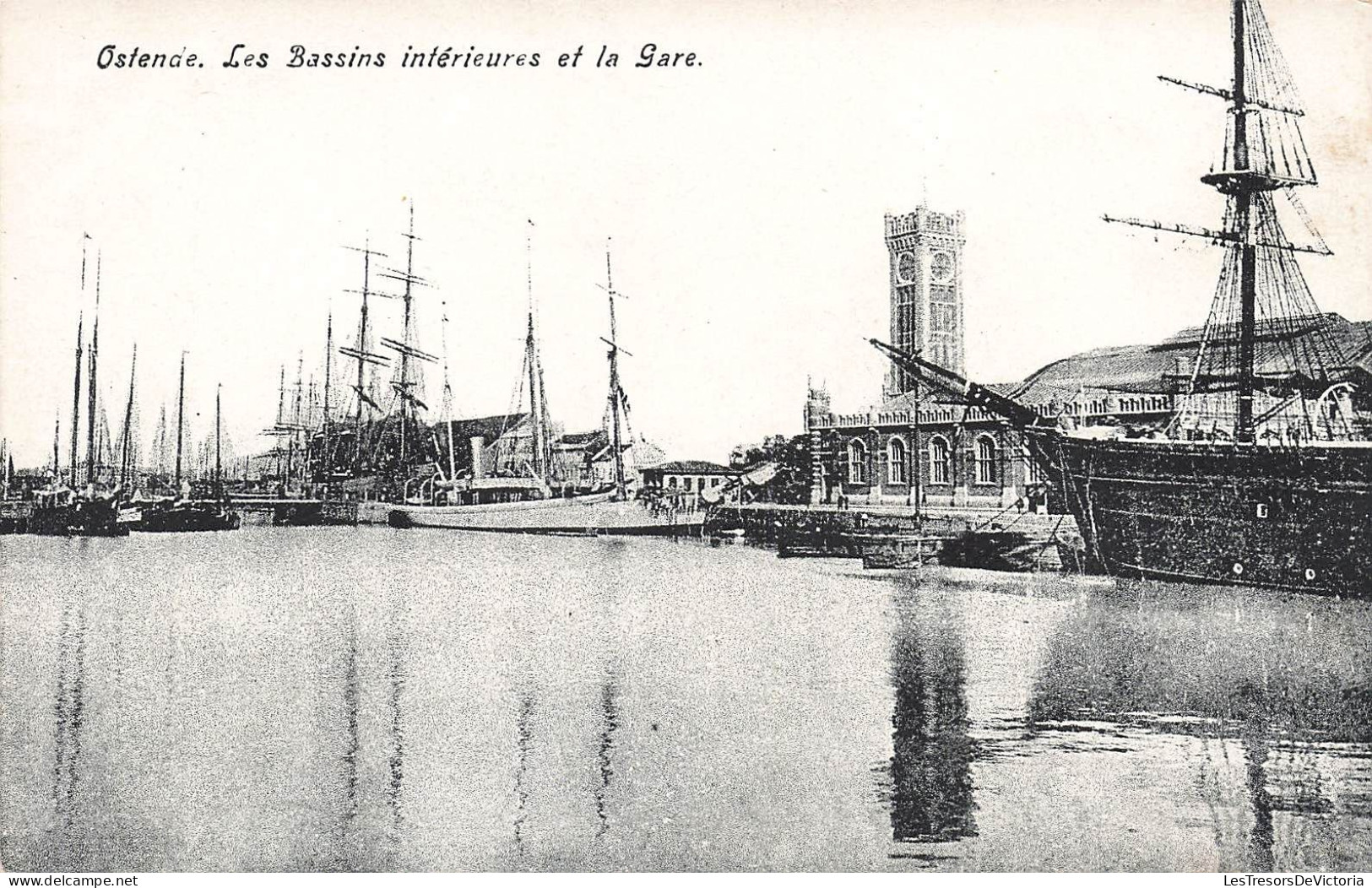 BELGIQUE - Ostende - Les Bassins Intérieures Et La Gare - Carte Postale Ancienne - Oostende