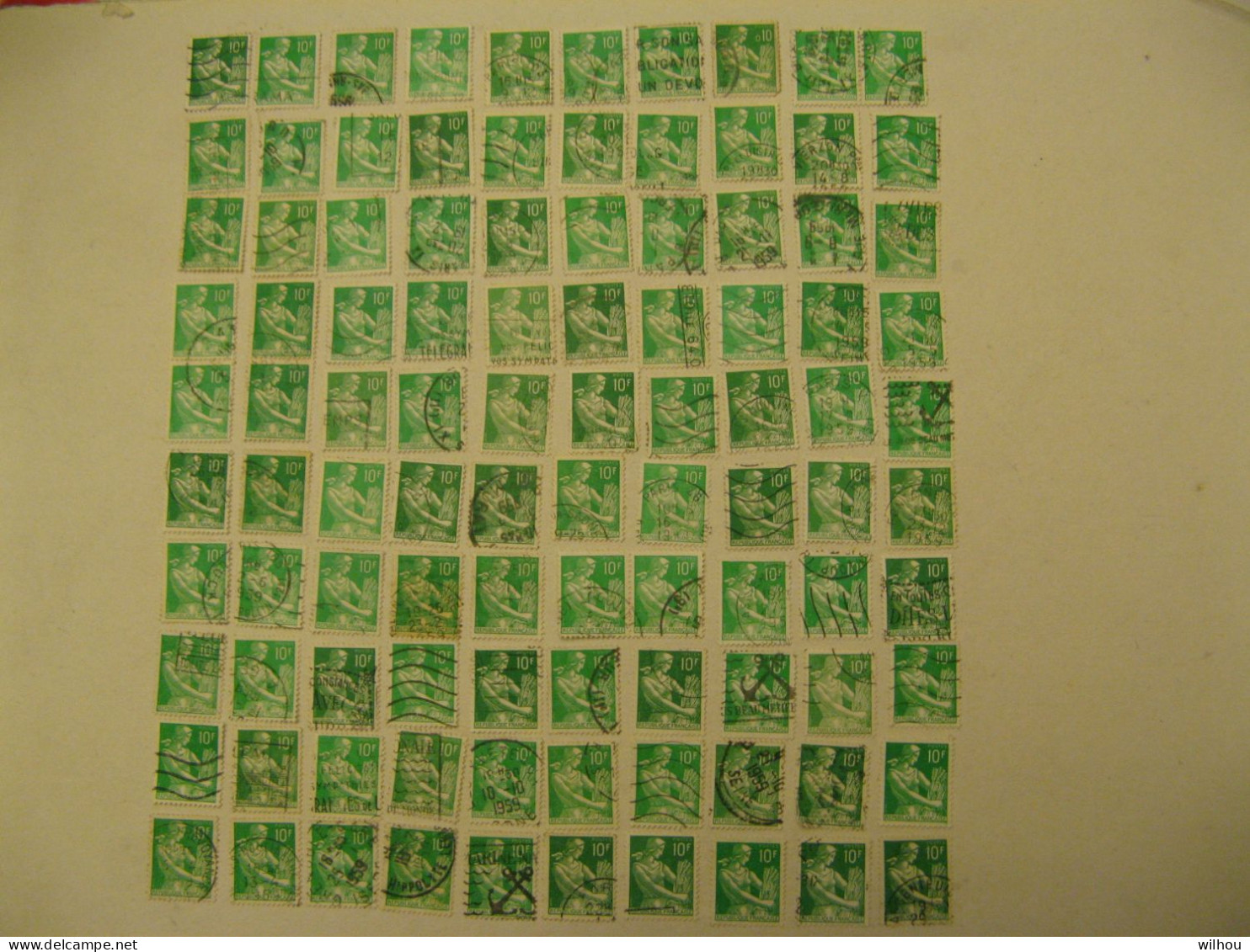 LOT DE 100 TIMBRES OBLITERES MOISSONNEUSE VERTS A 10 F   N° 1115 A - 1957-1959 Reaper