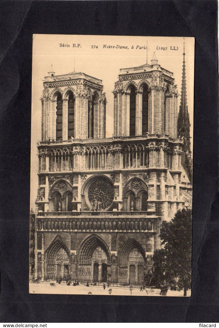 124804         Francia,   Notre-Dame,  A  Paris,   NV - Notre Dame De Paris