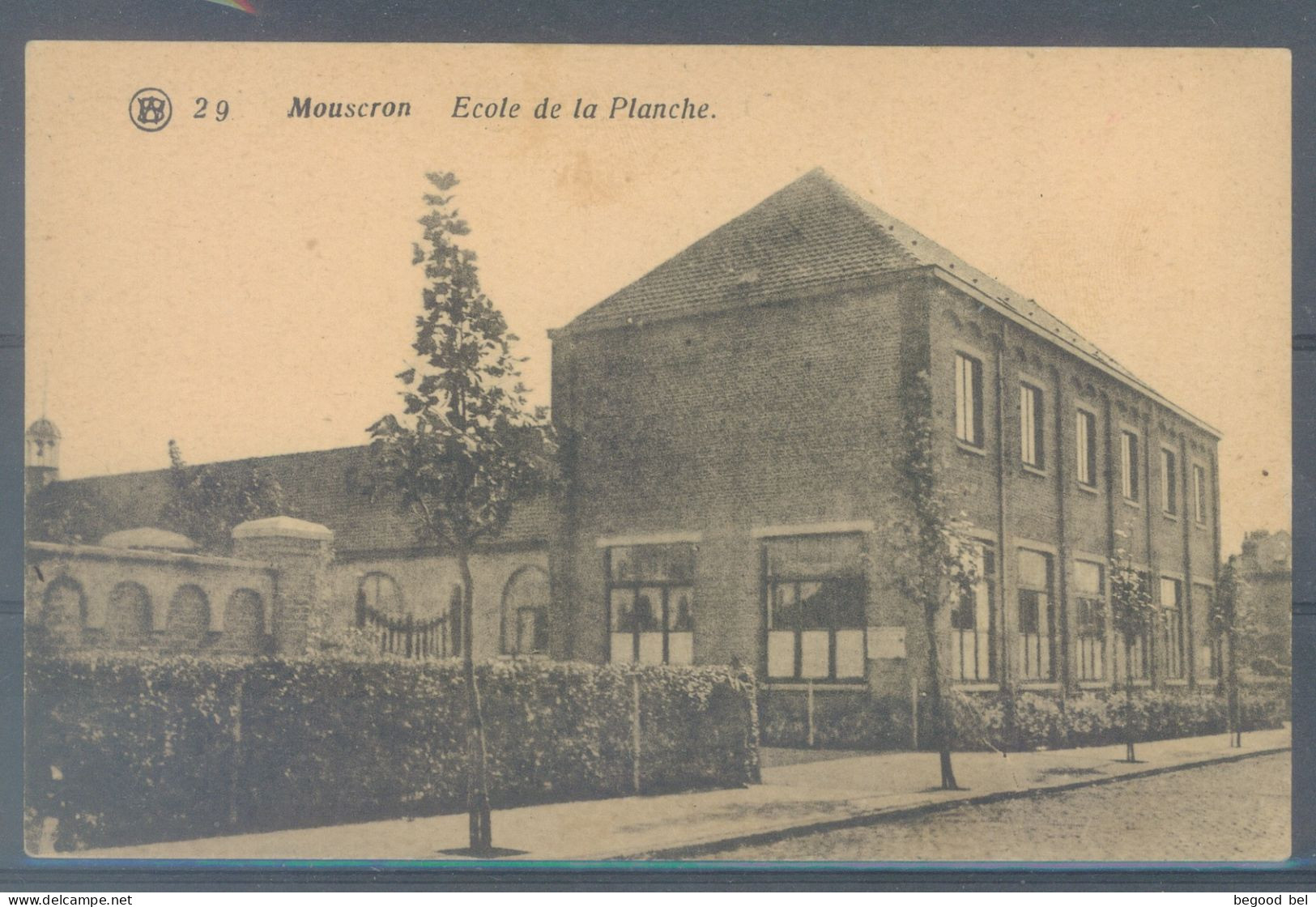 BELGIUM  - MOUSCRON - ECOLE DE LA PLANCHE -  Lot 25799 - Moeskroen