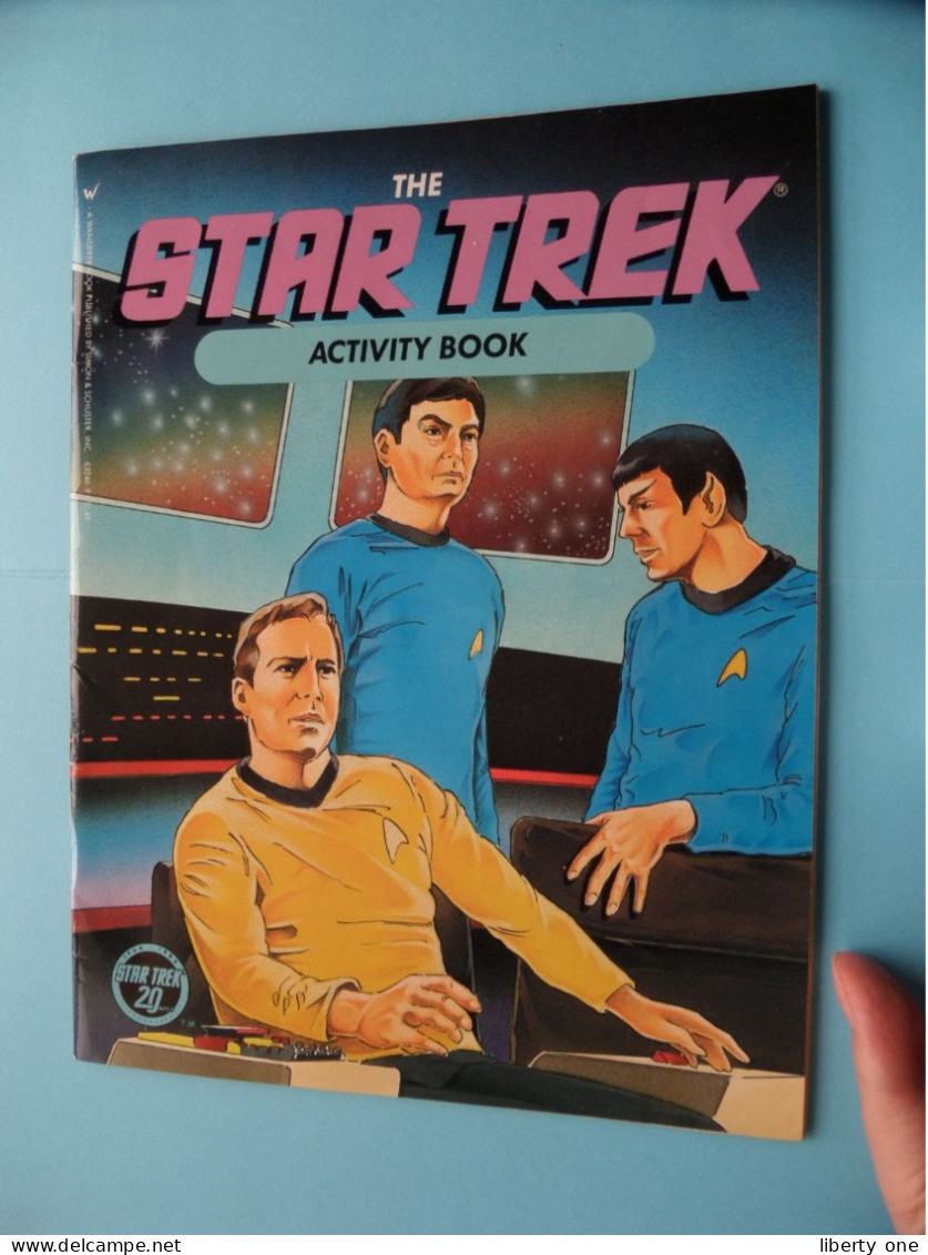 STAR TREK > 20 Years > 1966-1986 > A Wanderer Book Piblished By SIMON & SCHUSTER Inc. ( See Scans ) ISBN 0-671-63246-9 ! - BD Journaux