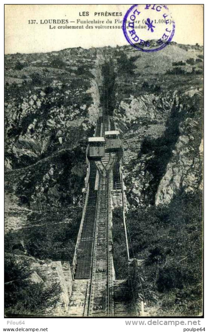 Le Funiculaire Du Pic Du Jer -  Le Croisement Des Voitures - ( CPA ) - Funiculaires