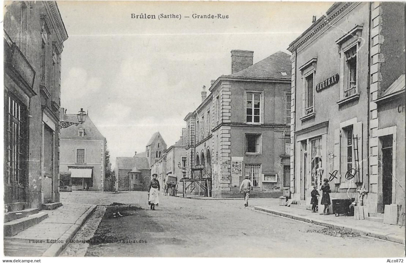 BRULON: Grande Rue  - Phot édit Bouveret - Brulon