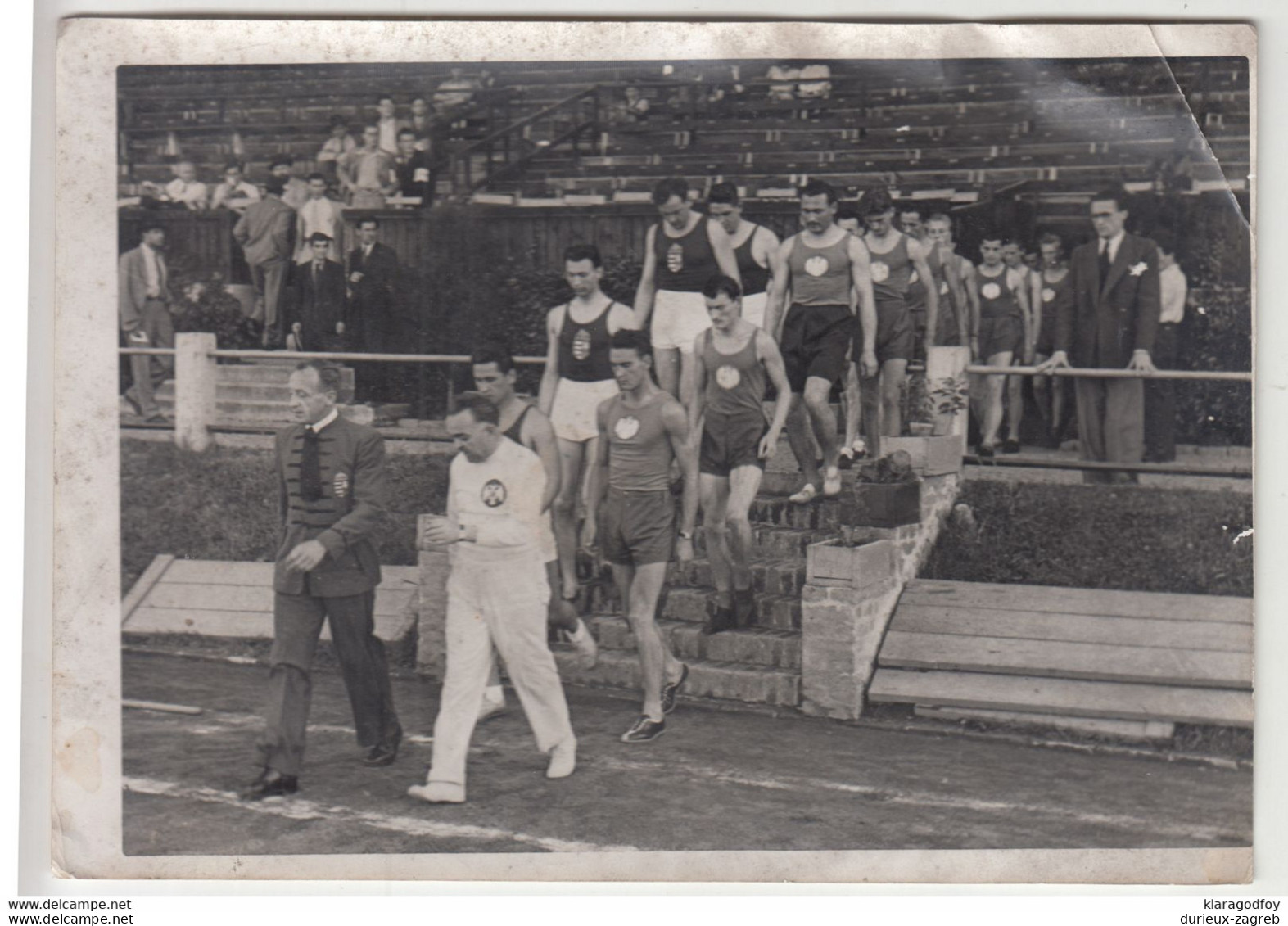 Athletic? Teams Of Kingdom Of Hungary And Kingdom Of Yugoslavia Entering The Stadium 1930's? Photo 18x13 B201001 - Athlétisme