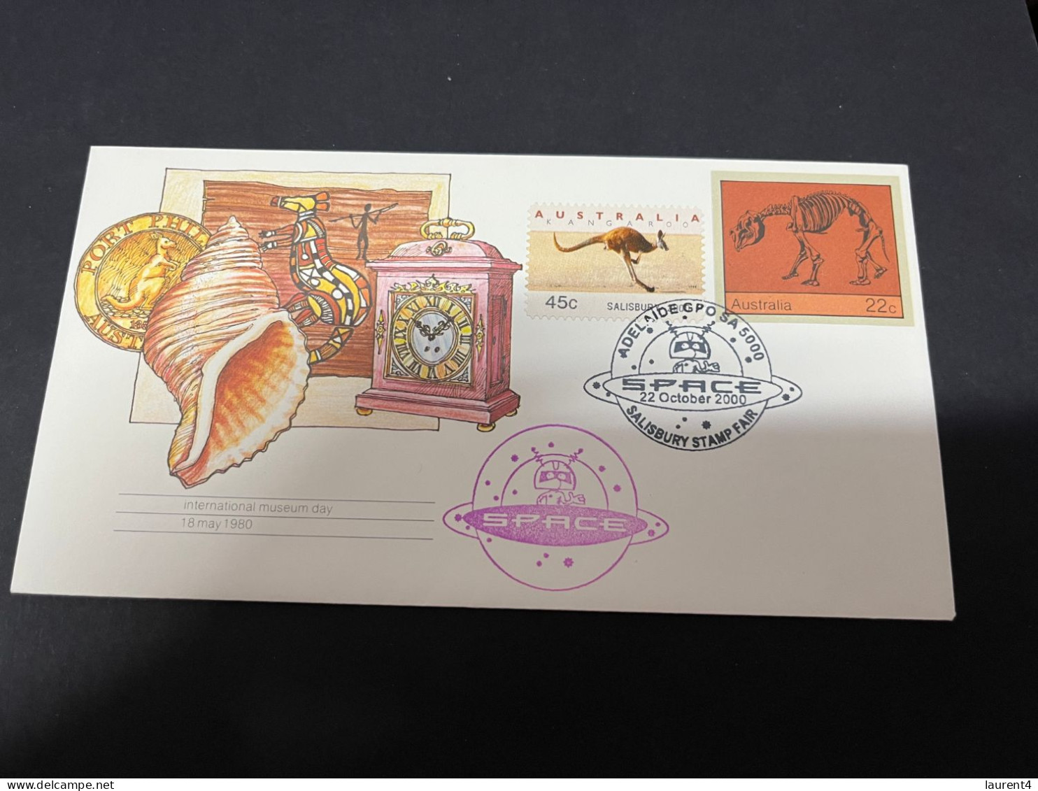 3-10-2023 (3 U 14) Australia FDC - 2010 - Salisbury 2008 Kangaroo Stamp - Dinosaur 22 Cents (space Postmark) - Sonstige & Ohne Zuordnung