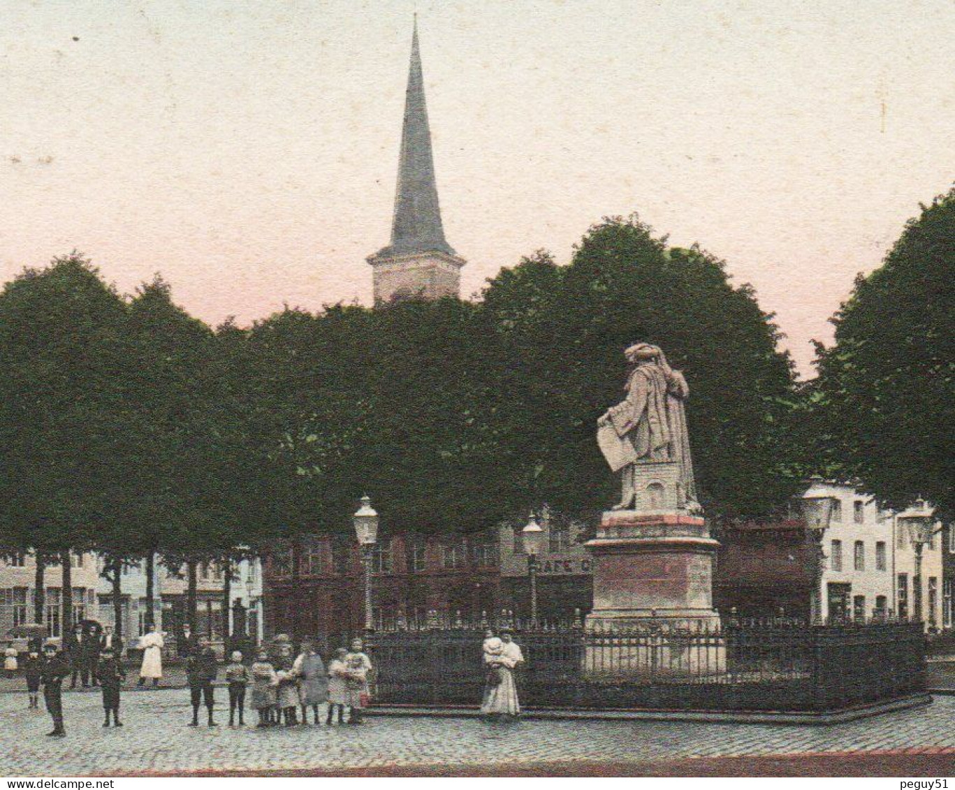 Maaseik (Maeseyck). Grand' Place. Eglise Ste.Catherine. Statue Des Frères Van Eyck( Jan Et Hubert-peintres). Café.1909 - Maaseik