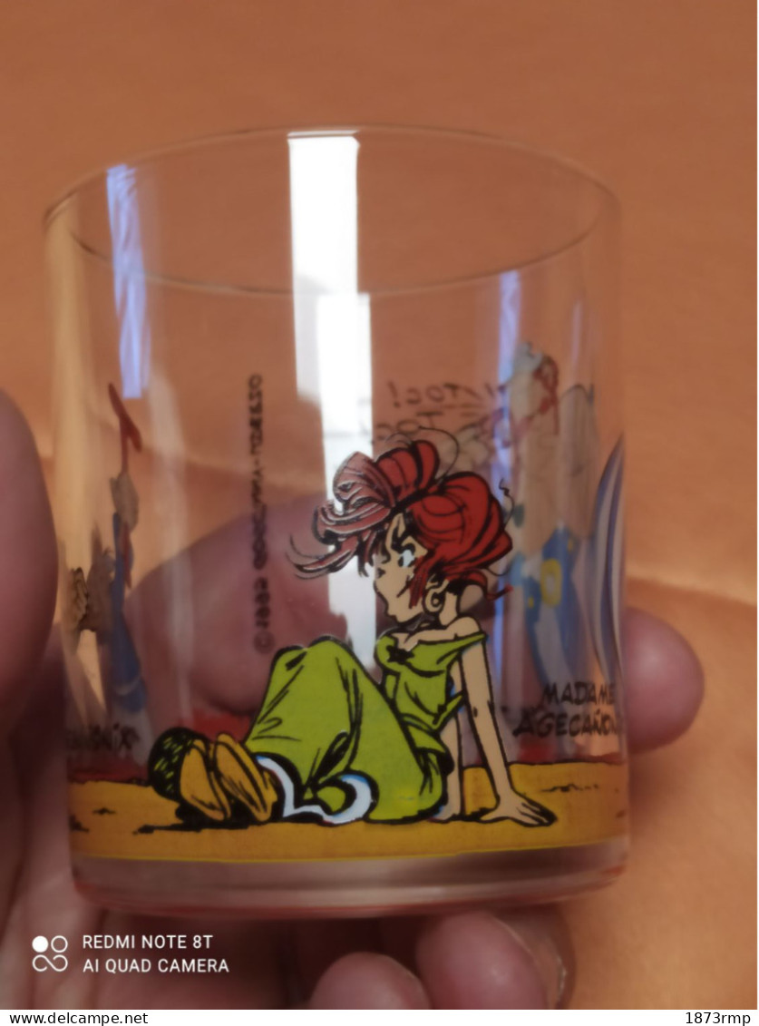 VERRE ASTERIX ET OBELIX, AGECANONIX, GOSCINI UDERZO ® NUTELLA® 1995 - El Arte De La Mesa