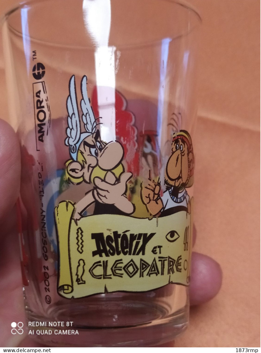 VERRE ASTERIX ET OBELIX,ASTERIX ET CLEOPATRE , GOSCINI UDERZO ® AMORA® 2002 - Art De La Table