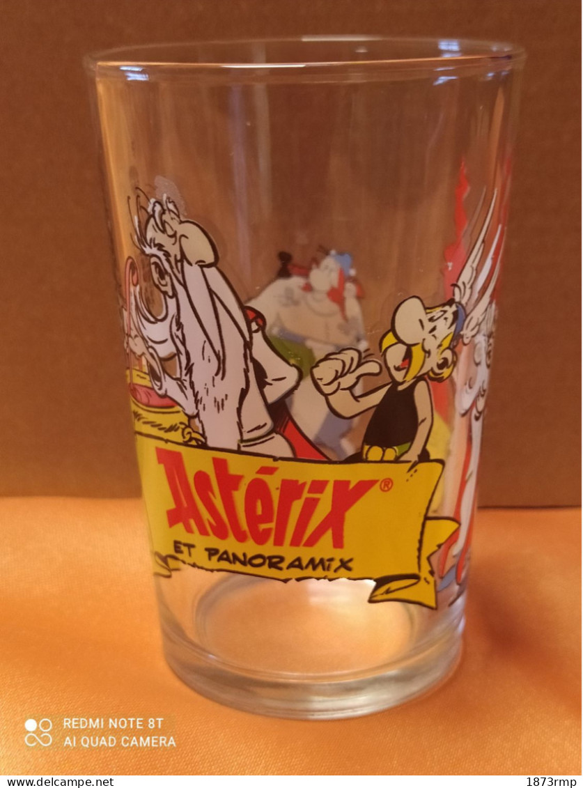 VERRE ASTERIX ET OBELIX, PANORAMIX , GOSCINI UDERZO ® AMORA® 2000 - Eetgerei