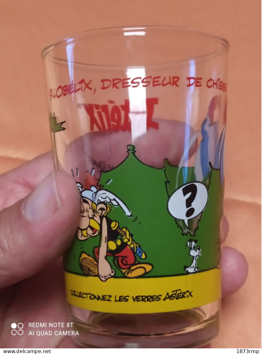 VERRE ASTERIX ET OBELIX, OBELIX DRESSEUR CHIENS , GOSCINI UDERZO ®MAILLE® 1990 - Dishes