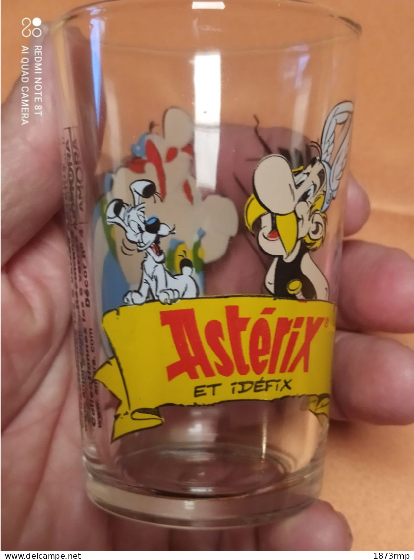 VERRE ASTERIX ET OBELIX, ASTERIX ET IDEFIX, GOSCINI UDERZO ® AMORA® 2000 - Art De La Table