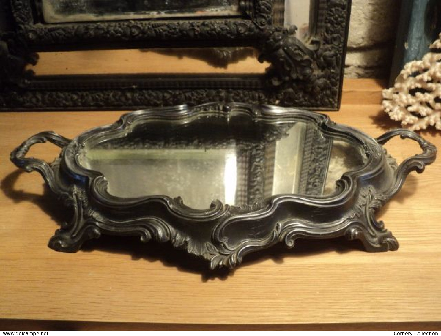 Surtout De Table Miroir En Régule Style Louis XV. - Otros & Sin Clasificación