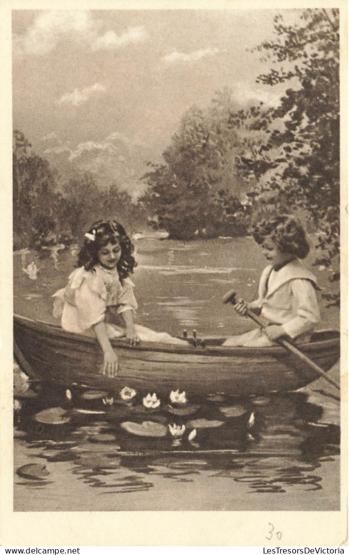 PHOTOGRAPHIE - Deux Enfant Dans Une Barque - Carte Postale Ancienne - Fotografia