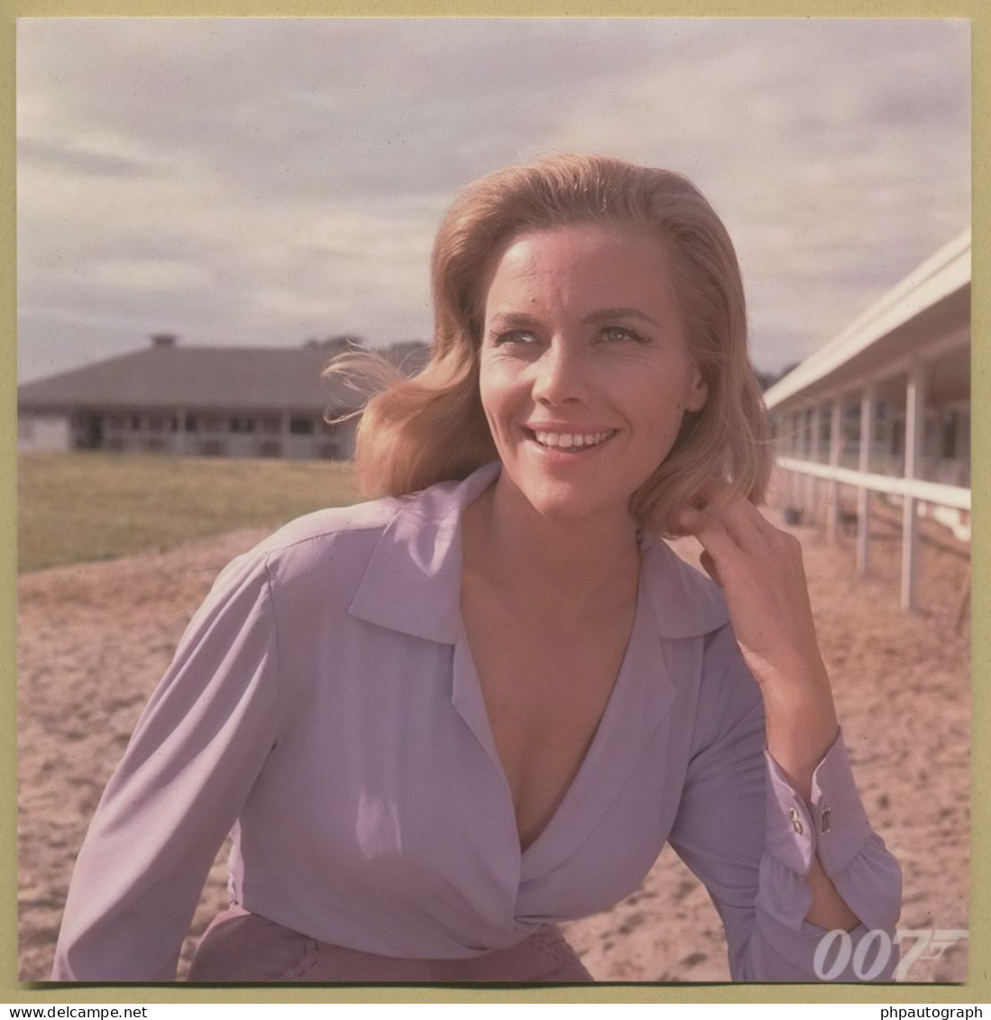 Honor Blackman (1925-2020) - James Bond Girl - Carte Signée + Photo - 90s - Acteurs & Comédiens