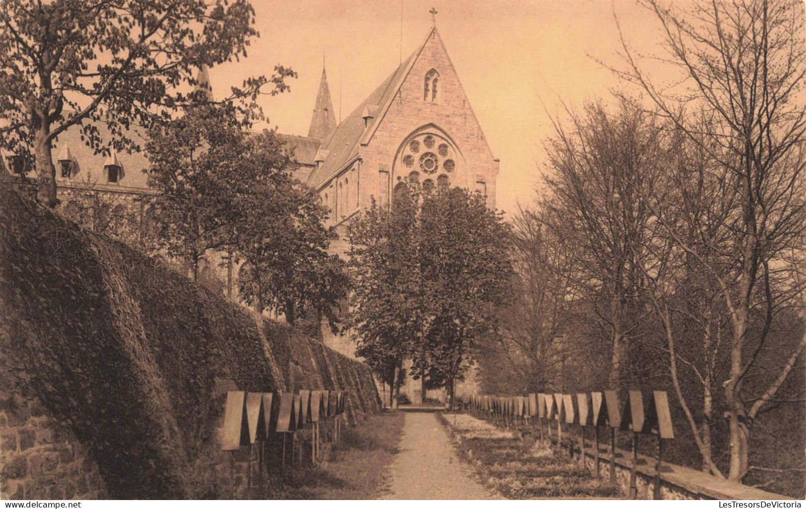 BELGIQUE - Abbaye De Maredsous - Cimetière Des Moines - Carte Postale Ancienne - Anhée