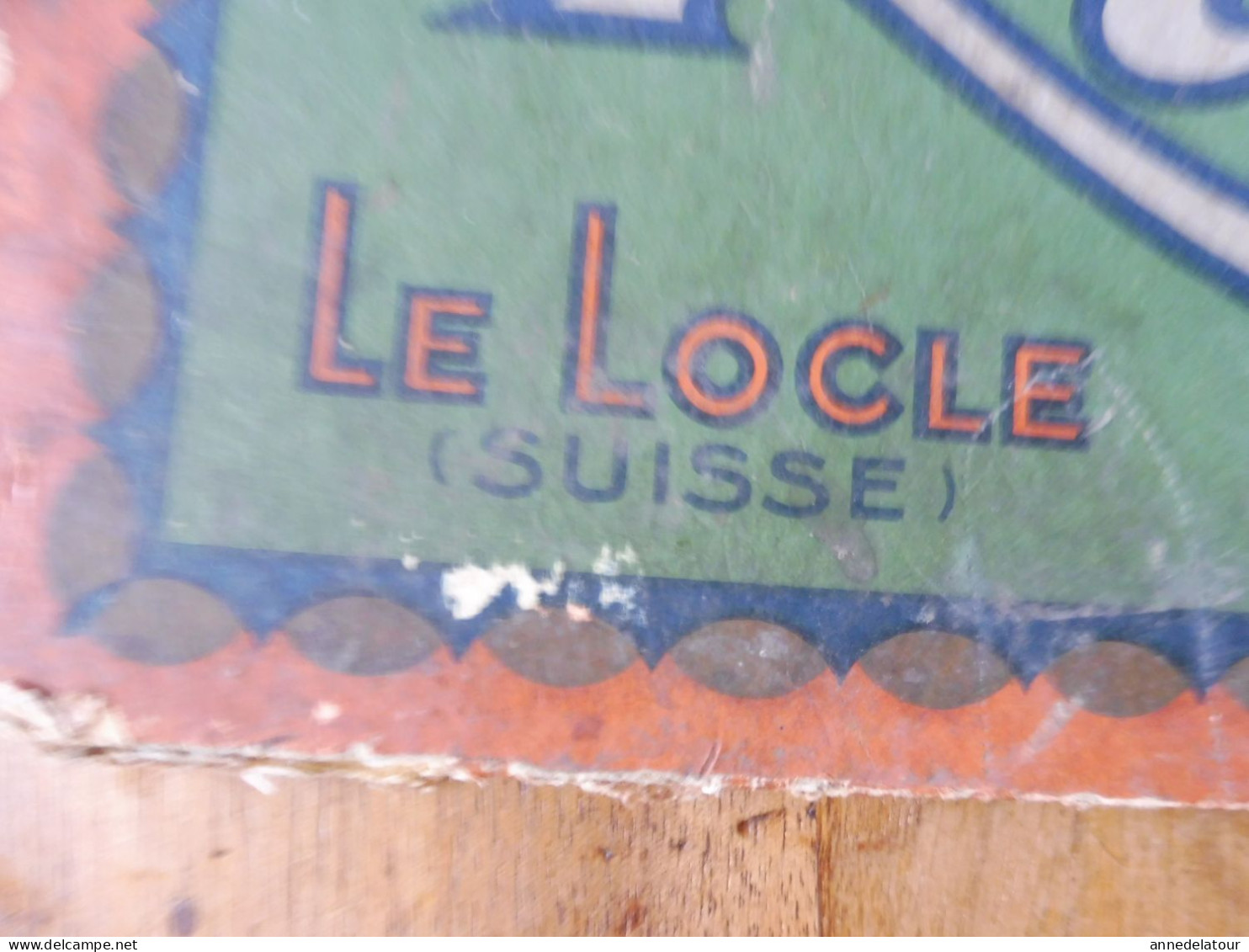 Plaque publicitaire recto-verso : BONBONS surfins  KLAUS  à Le Locle (Suisse) et Morteau (France)  dimension 32x 24cm