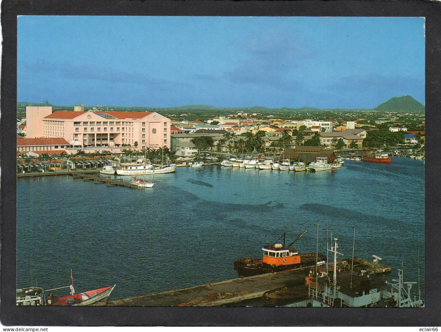 ARUBA HOTEL AND THE BALI RESTAURANT   VUE  Aérienne Photo By George Aal - Aruba