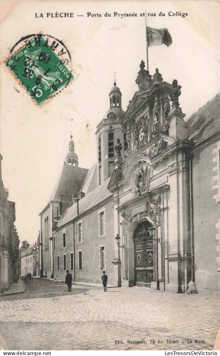 FRANCE - La Flèche - Porte Du Prytanée Et Rue Du Collège - Carte Postale Ancienne - La Fleche