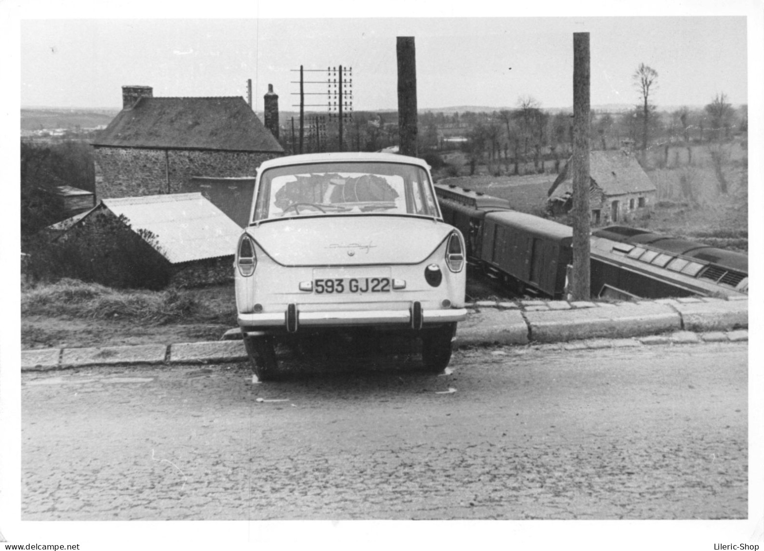 Photographie Ministère De L'Intérieur - Sortie De Route Et Accident De Voiture - Automobile DAF Forma/size 180x130 Mm - Cars