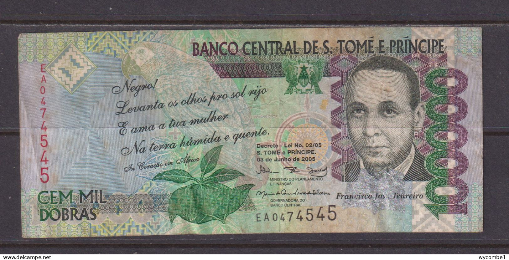SAO TOME AND PRINCIPE - 2005 100000 Dobras Circulated Banknote As Scans - San Tomé Y Príncipe