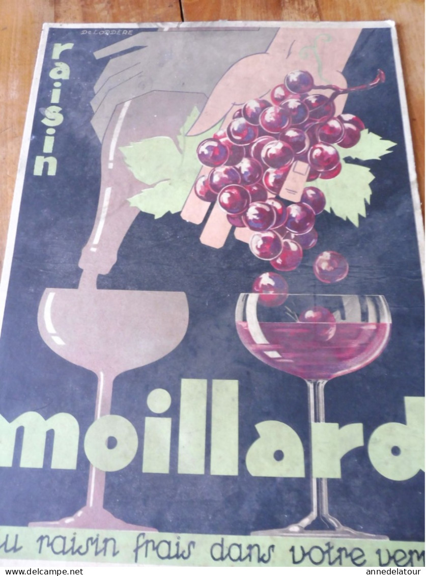 Plaque Publicitaire Original RAISIN MOILLARD Du Raisin Frais Dans Votre Verre  Dim. 37x 27cm - Illustré Par De Loddère - Paperboard Signs