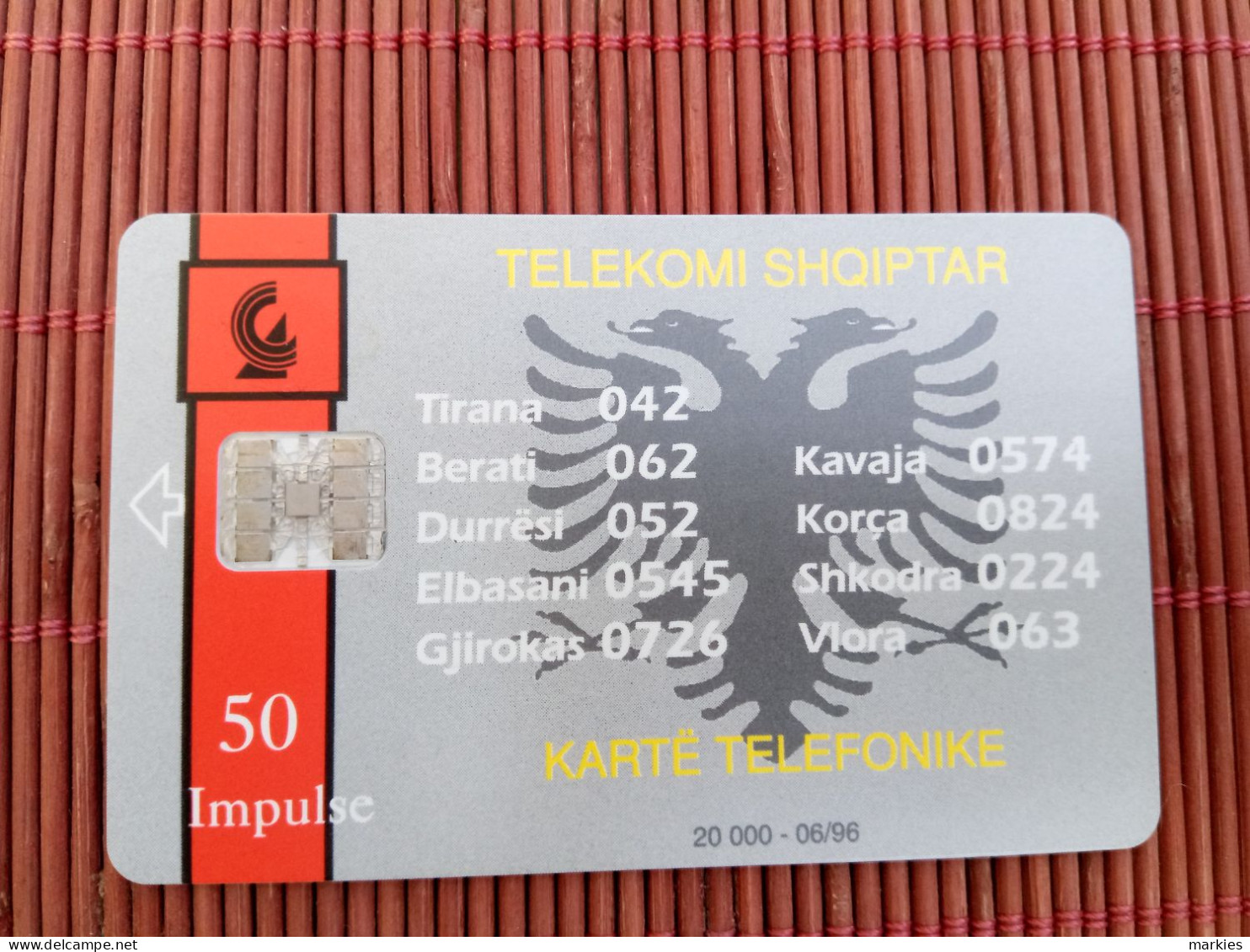 Phonecard Albania 2 Photos Only 20.000 EX Made UsedRare ! - Albanien