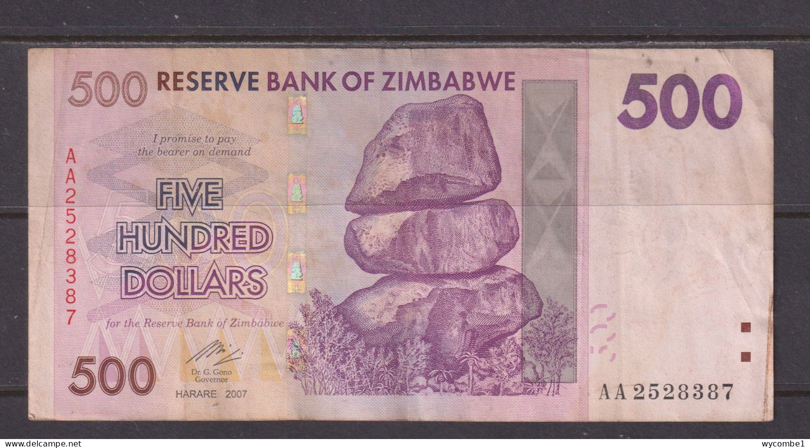 ZIMBABWE - 2007 500 Dollars Circulated Banknote As Scans - Zimbabwe