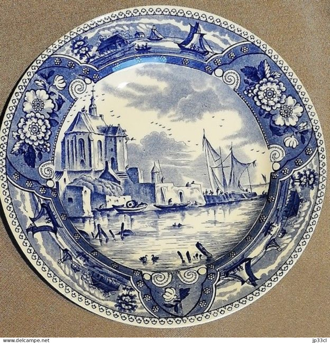 Lot De 3 Assiettes à Dessert Boch "Navire" (Style Delft) Toutes Différentes - Boch (BEL)