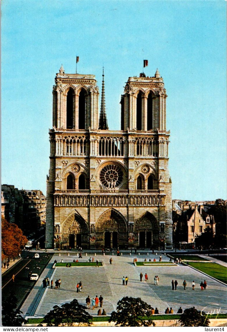 4-10-2023 (3 U 20) France - Paris - Notre Dame Cathedral (before Fire) - Eglises Et Cathédrales